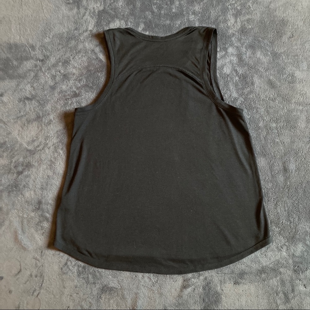 Womens Tank - Picture 2 of 5
